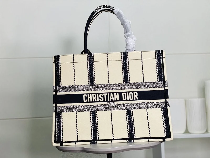 Luxury Handbags Christian Dior 117